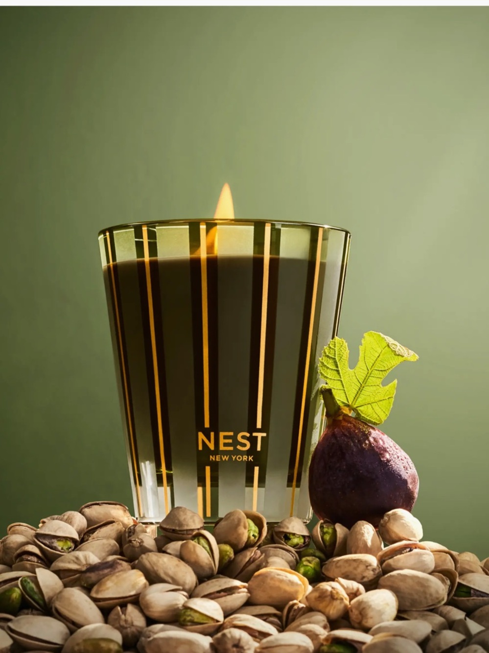 NEST Pistachio & Wild Fig Scented Candle - Green - Picture 4 of 5